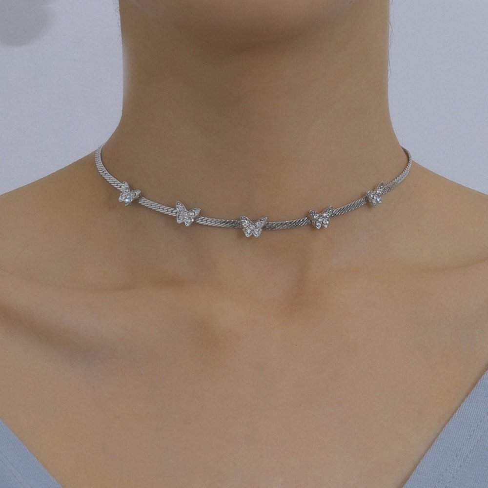 NWT! Sweet Butterfly Choker